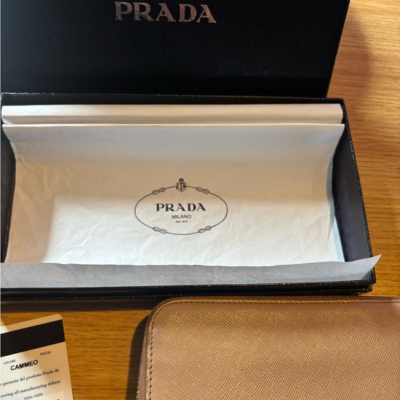 Prada Saffiano Leather Wallet with Gold Logo with box and COA - Picture 16 of 17